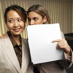 Como lidiar con: La arpía de la oficina. Como lidiar con: La arpía de la oficina.